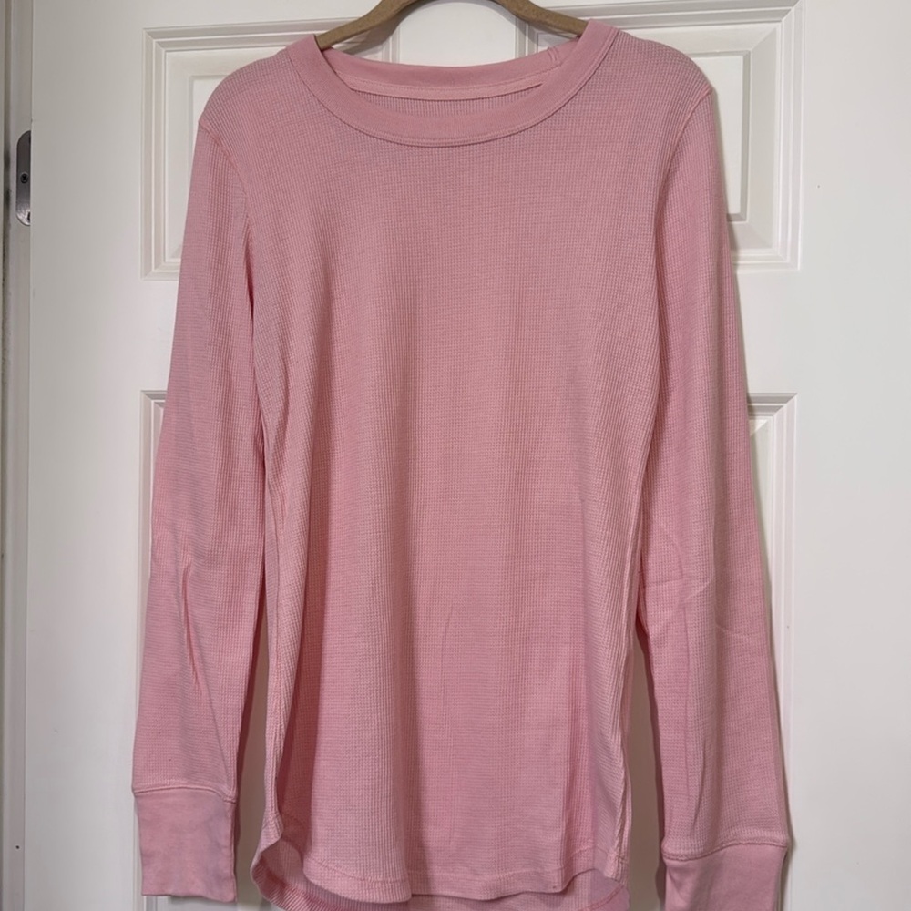 NWOT GAP Thermal Layering Tee